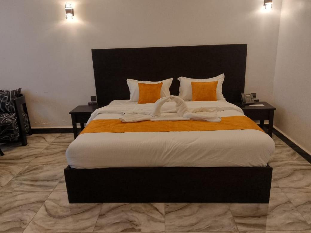 Water Pavilion Hotel Keroka Экстерьер фото
