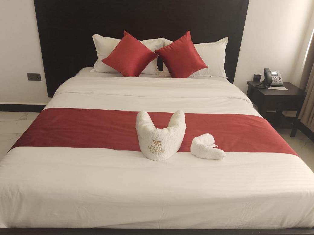 Water Pavilion Hotel Keroka Экстерьер фото